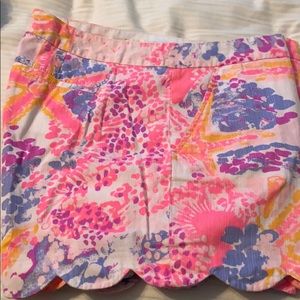 Lily Pulitzer size 12 scalloped shorts